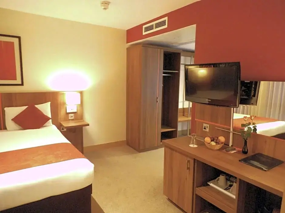 Ramada by Wyndham Hounslow - Heathrow East - Chambres