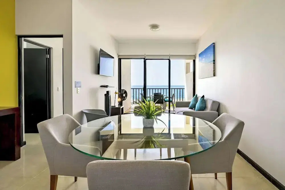 2 Bedrooms Apartment with balcony and with ocean view