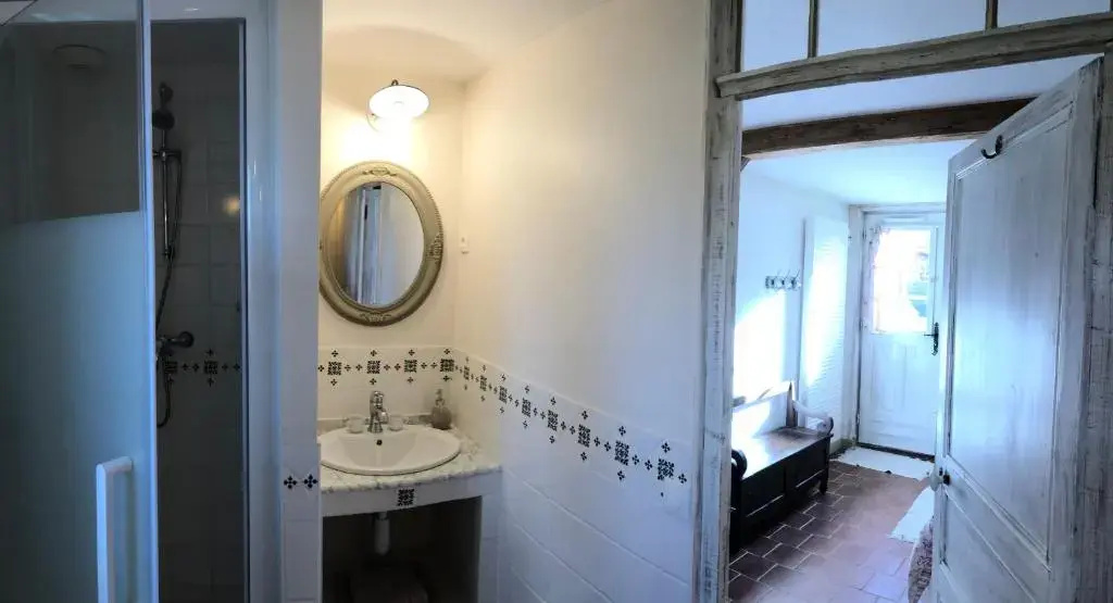 Standard Double room with garden view full double bed