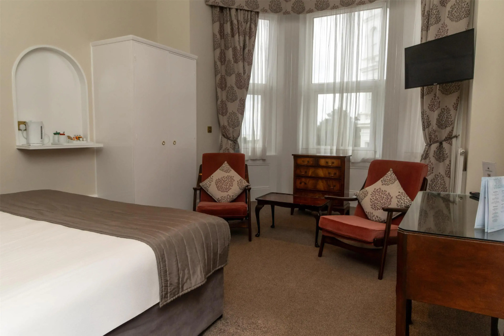 The Lansdowne, Eastbourne - Général