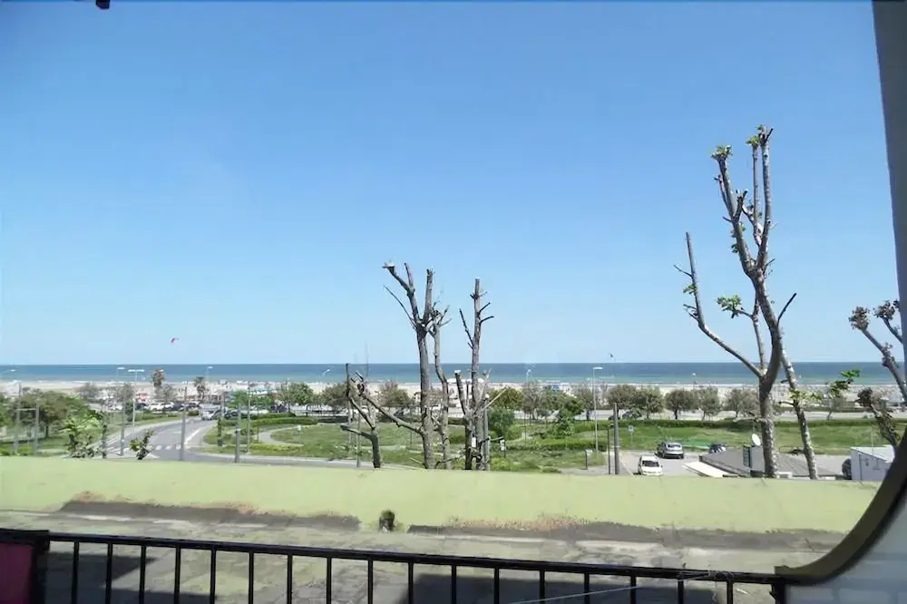 Beach & Waterfront