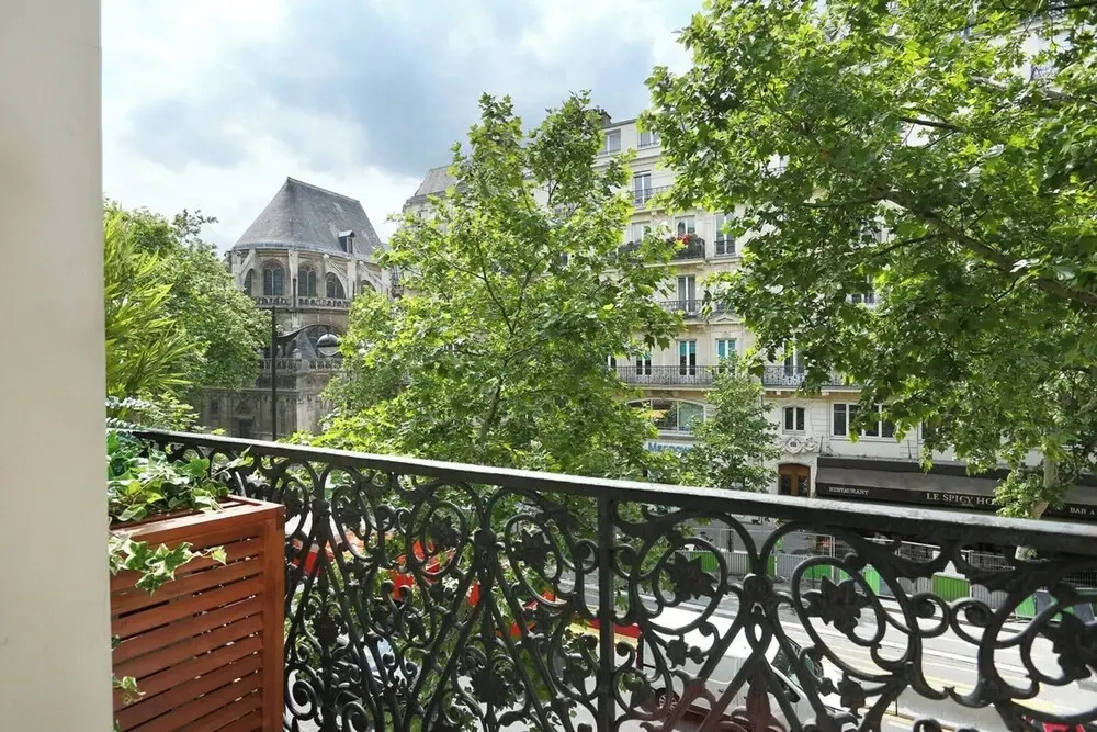 Lovely and new Apartment Center of Paris