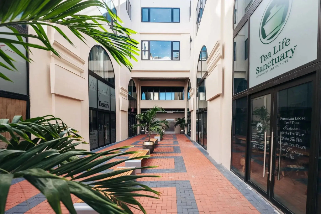 Elements Hotel & Shops