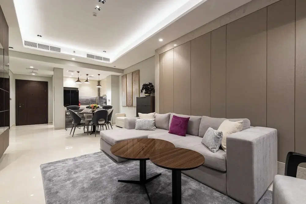 SIMPLY COMFORT Skyline Apts at Nobles Tower with Luxury Burj View — фото