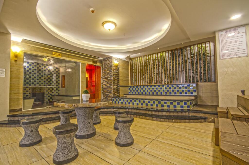 Aristo Saigon Hotel
