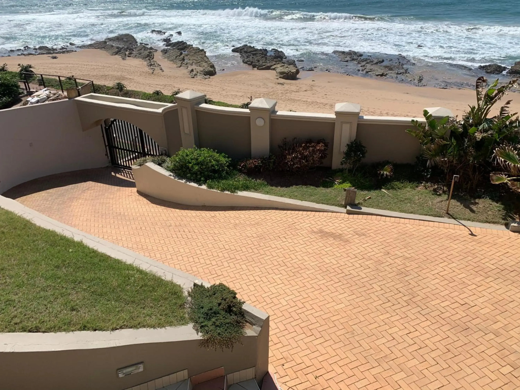 Nqubeko Vilaa