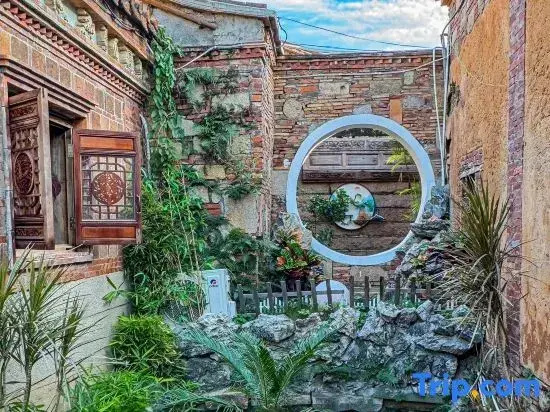 Lin Family Courtyard Homestay (West Street Kaiyuan Temple)