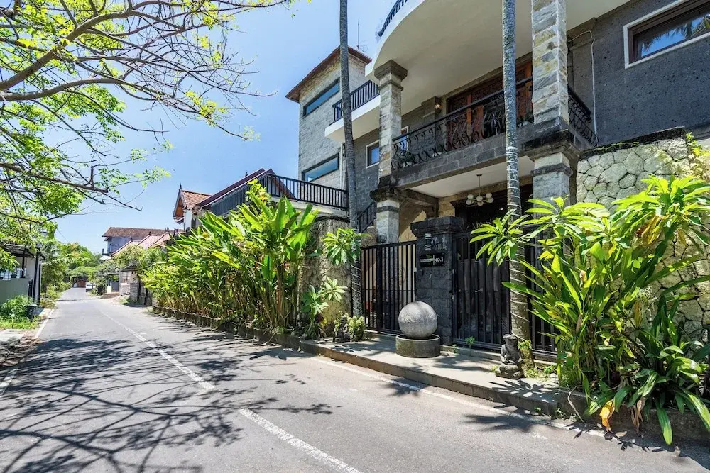 Puri Ratu Jimbaran Villa By Betterplace — фото