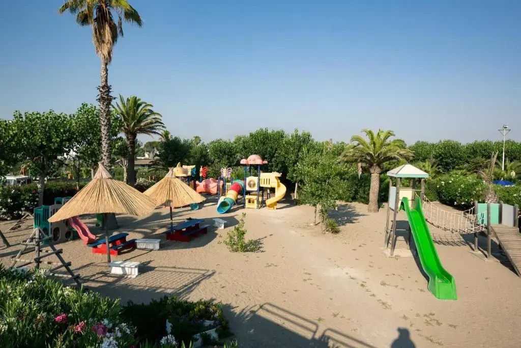 Beach & Waterfront