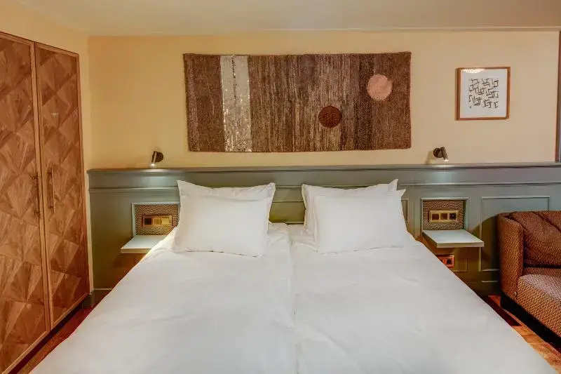 Indoor Double room (twin beds)