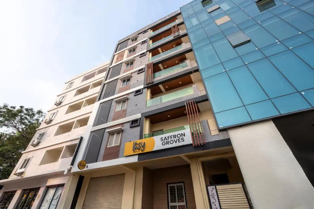 Hotel Saffron Groves
