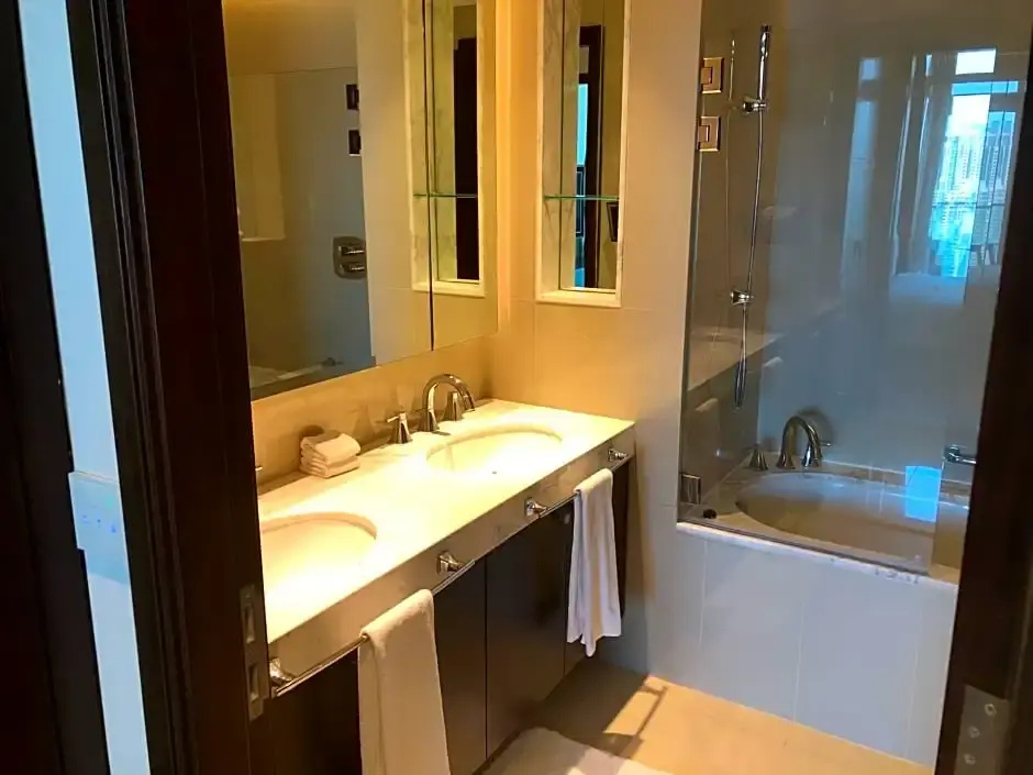 Отель Address fountain views apartments в Дубае