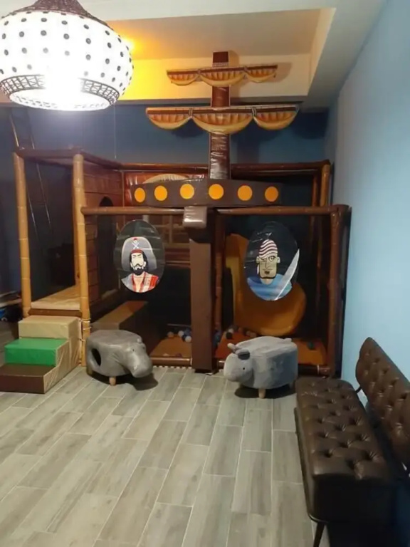 Hotel photo 12