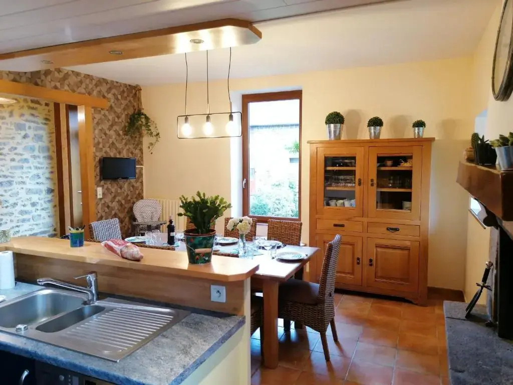 Afficher la photo 8 — Gîte Brécé, 5 pièces, 8 personnes - FR-1-600-159
