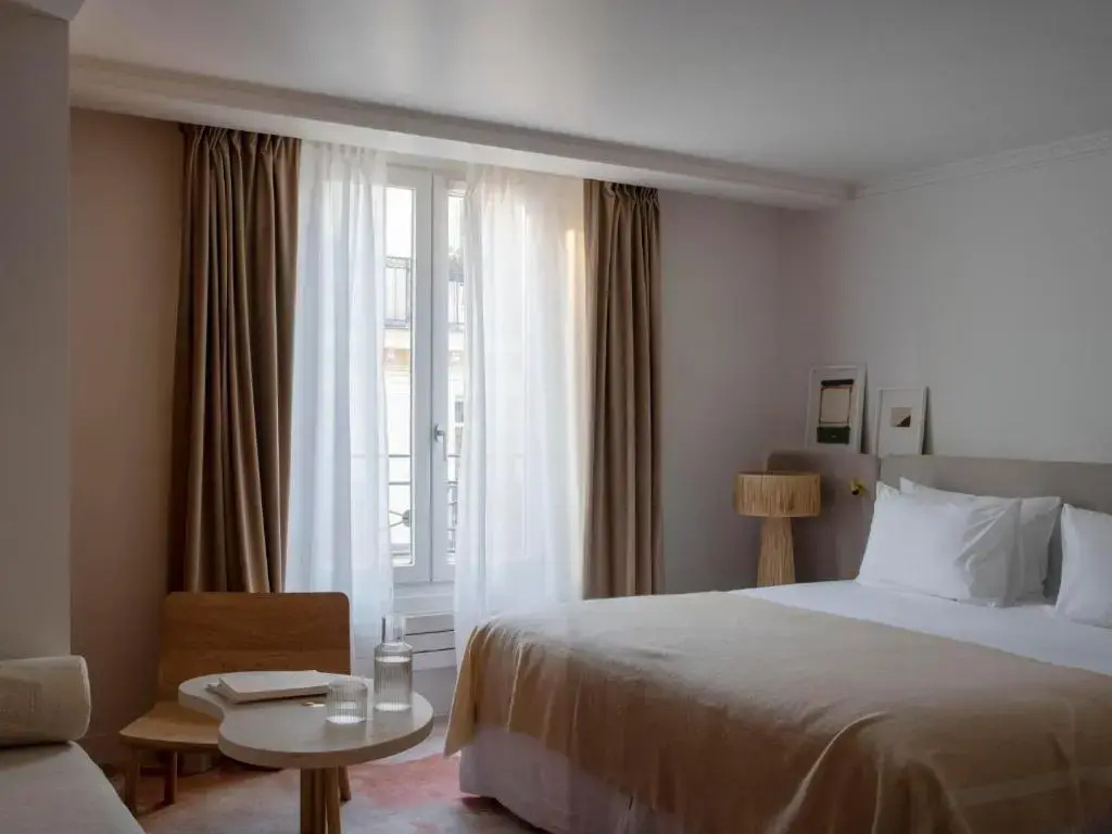 Deluxe Double Basement room (full double bed)