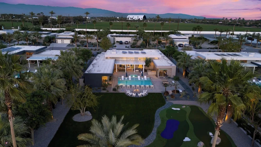 Avantstay Polo Villa Halo Pickleball, Putting Green Sleeps 28