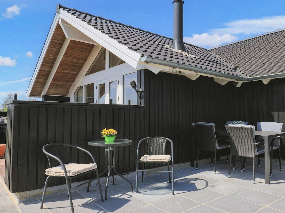 6 Person Holiday Home in Hadsund-by Traum