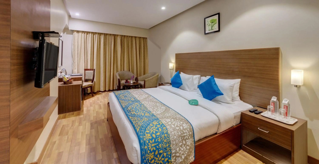 The Caliph Hotel — 5