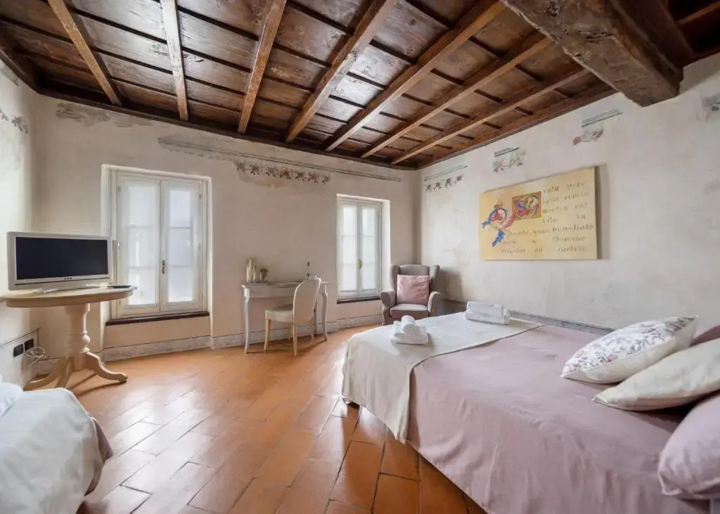 Superior Triple room