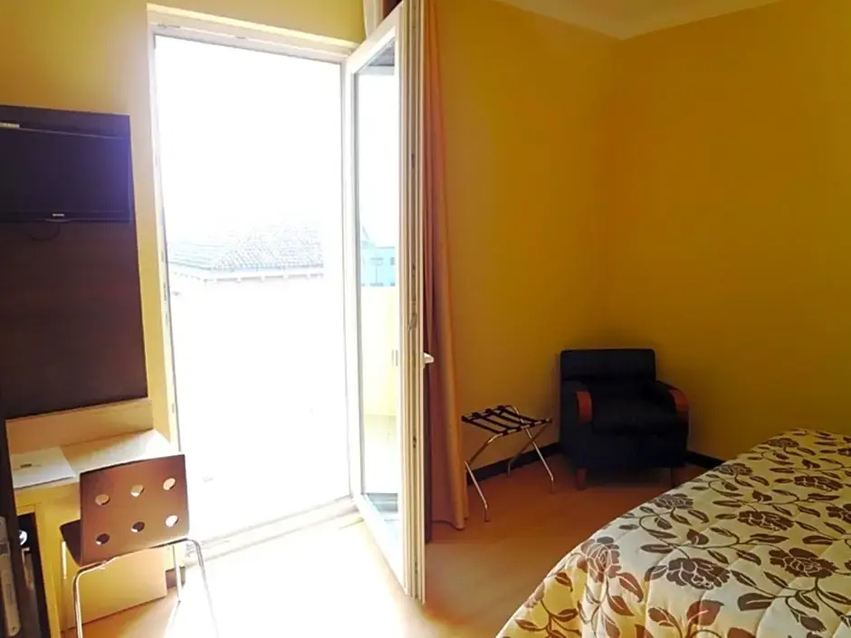 Economy room