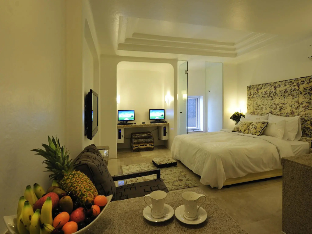 Premier room