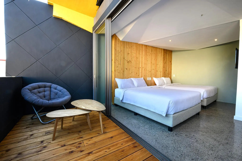 Superior Double room with balcony (twin beds)