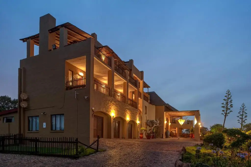 Ndlovu Lodge