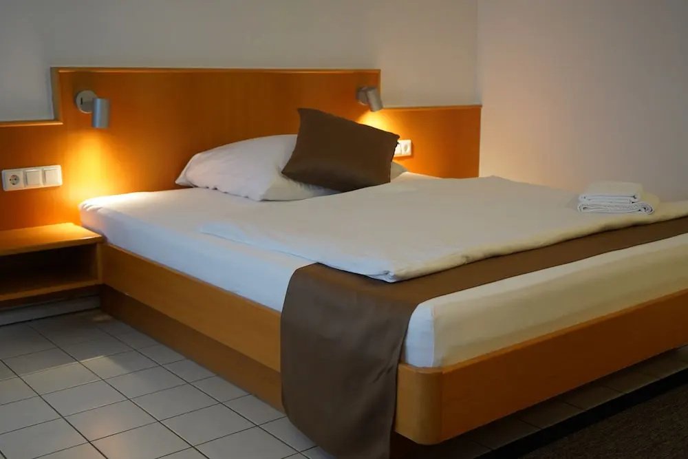 Economy Double room (full double bed)