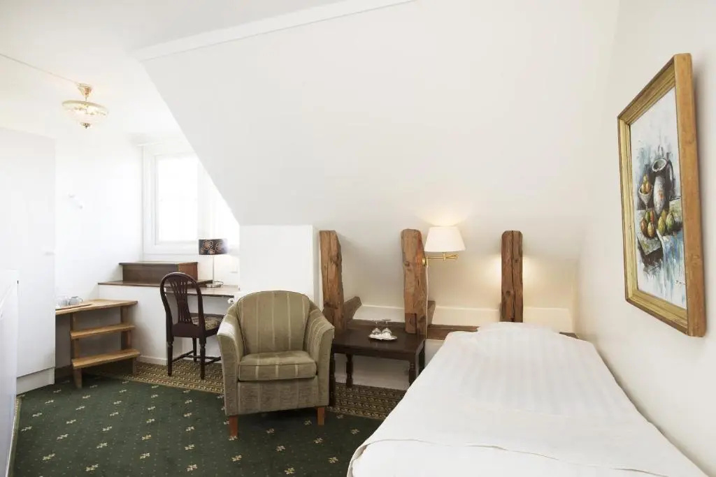 Standard Single room