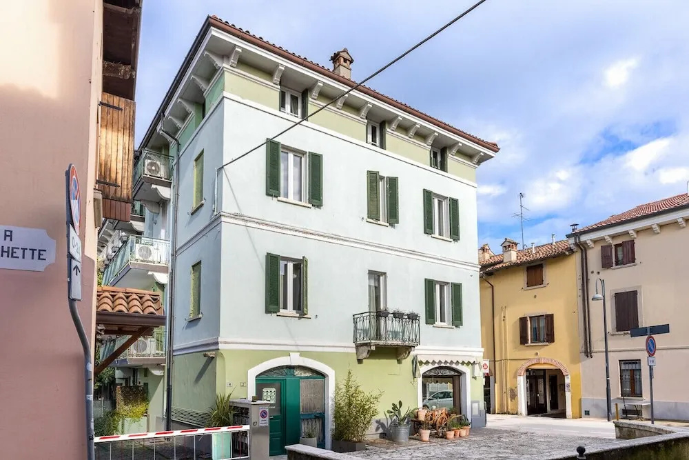 Desenzano Suites - Tiglio by Wonderful Italy