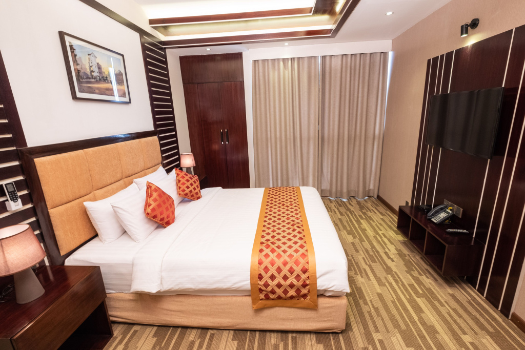 Deluxe Double room (full double bed)