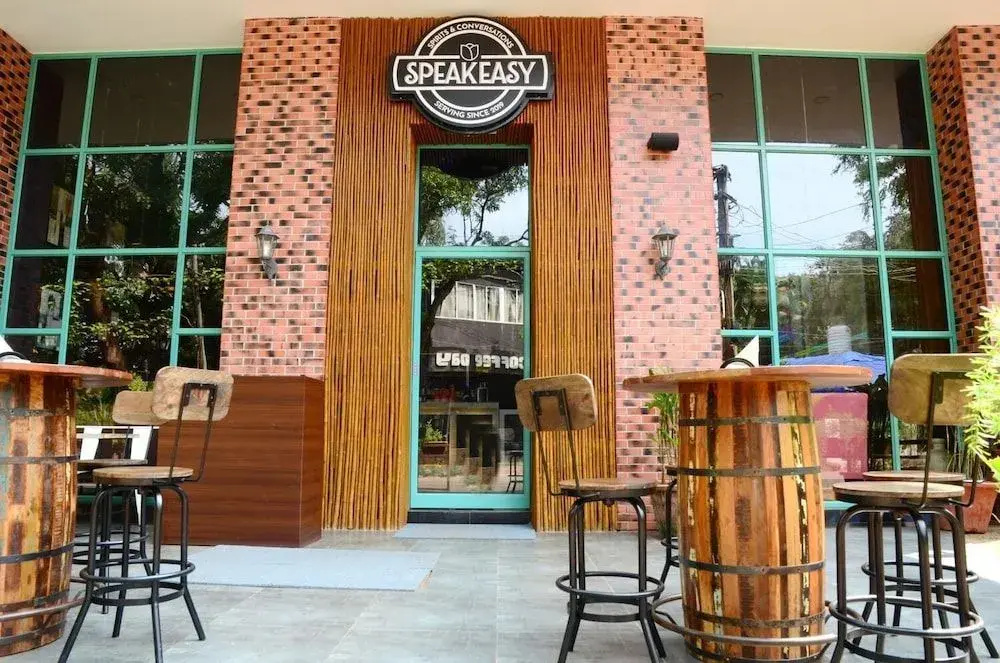 Food & Beverage