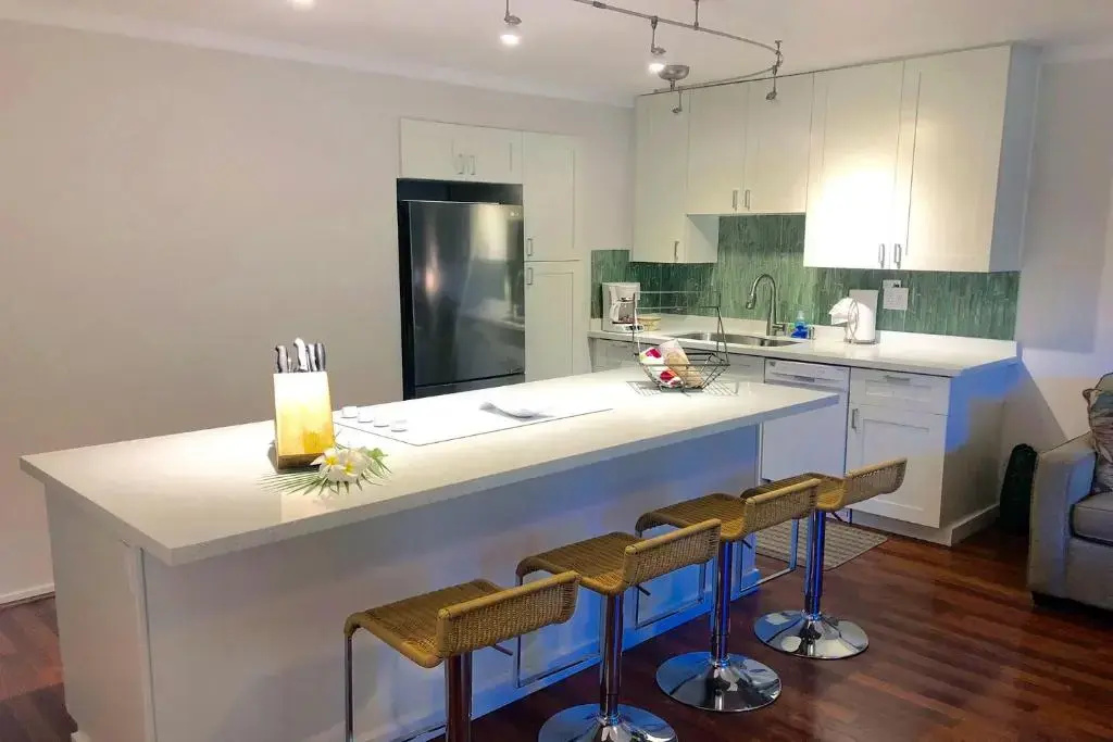 Kihei Kai Oceanfront Condominiums - Chambres
