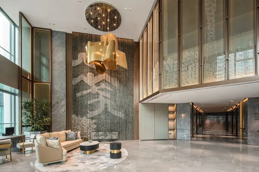 Lobby & Reception