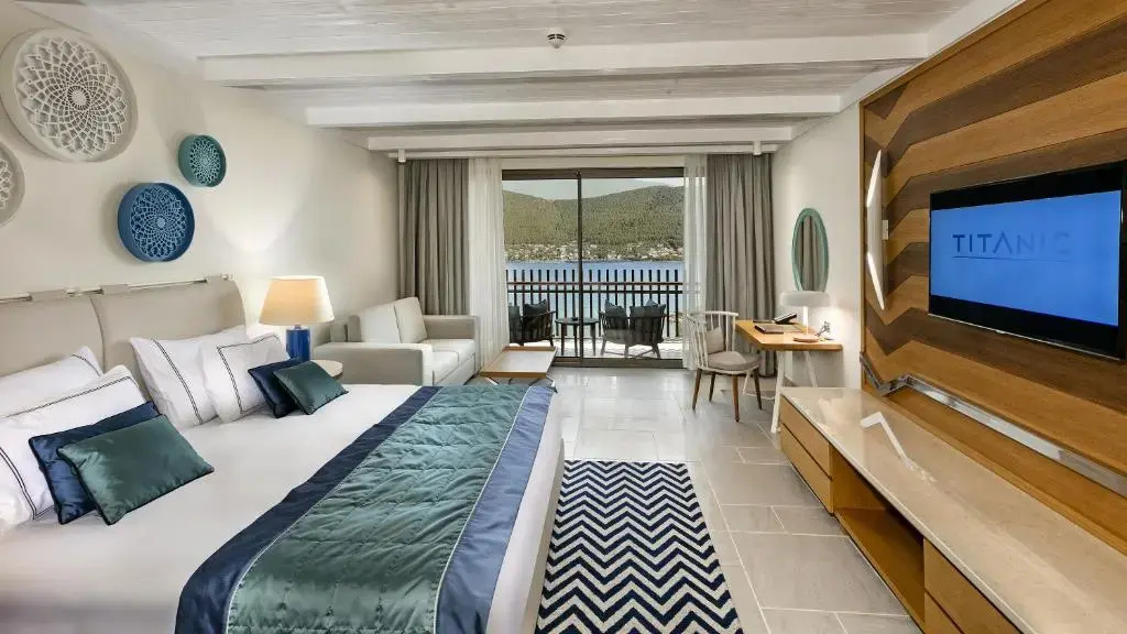 Standard Double room with sea view (full double bed)