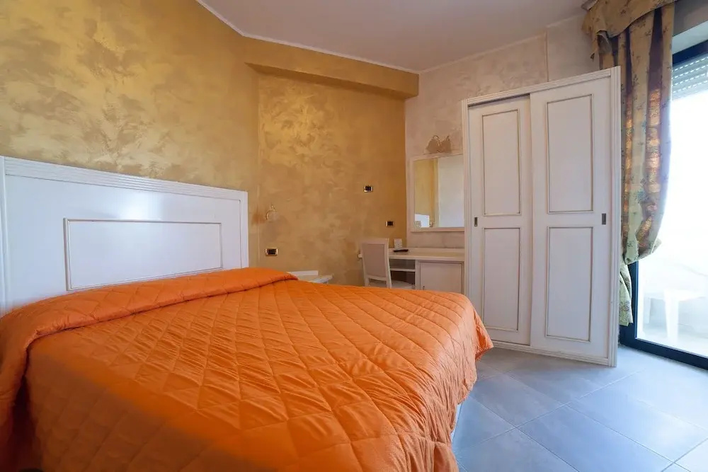 Hotel Diplomat Palace - Chambres