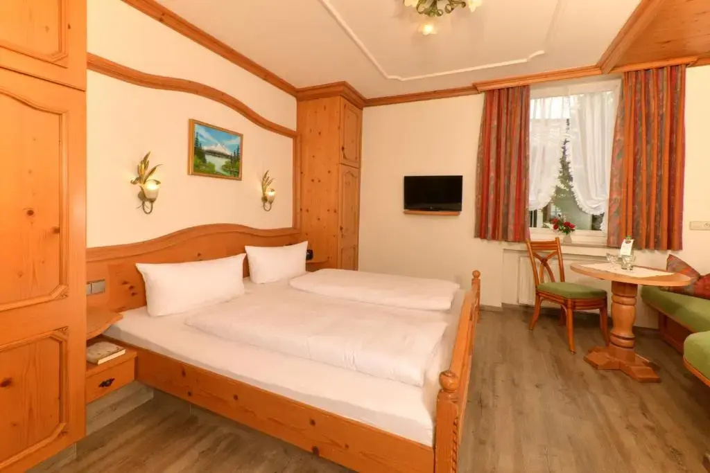 Hotel Edelweiß - Chambres