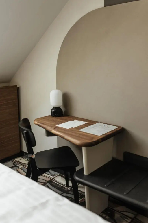 Classic Double room (full double bed)