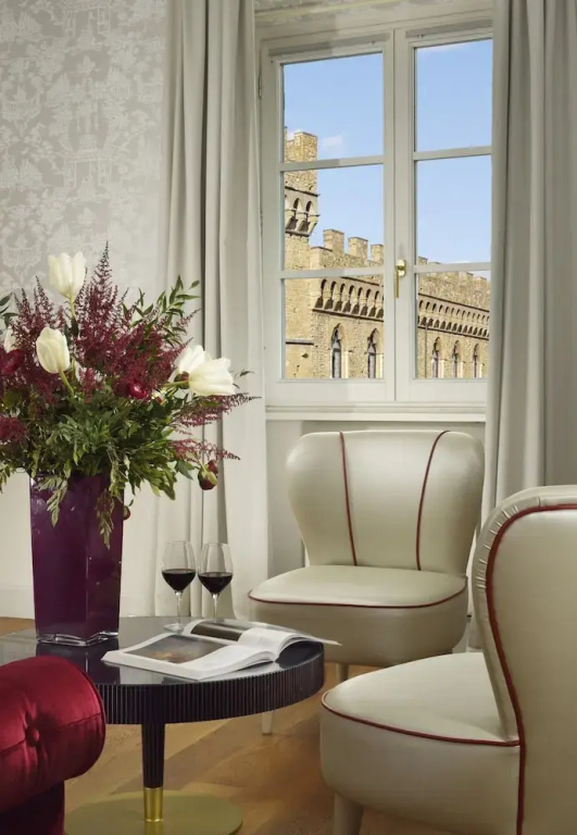 Executive Suite with city view