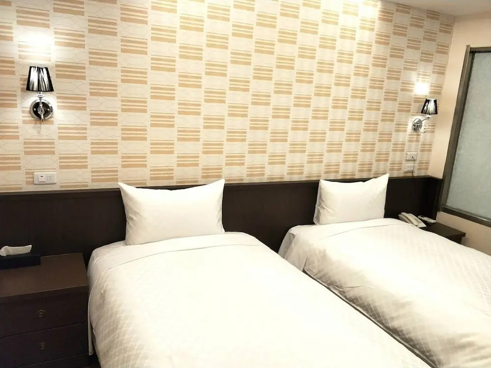 Classic Double room (full double bed)