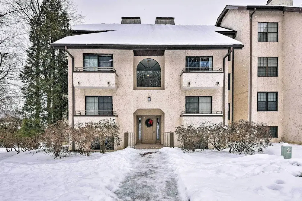 Lake Harmony Condo < 1 Mi to Big Boulder Mountain!