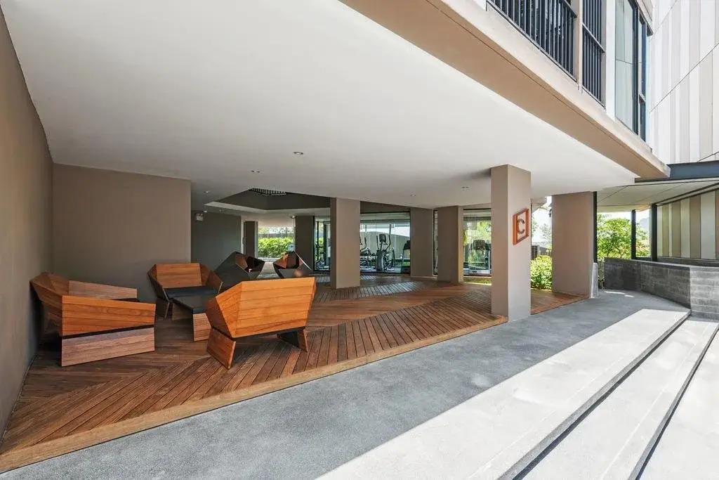 The Base Uptown Phuket — фото