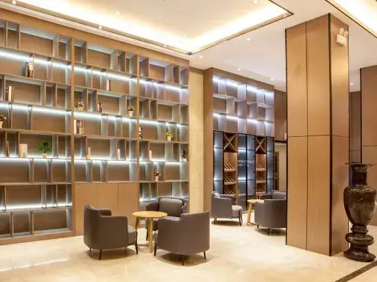 Xingchen Hotel (Gongyi Songling Park)