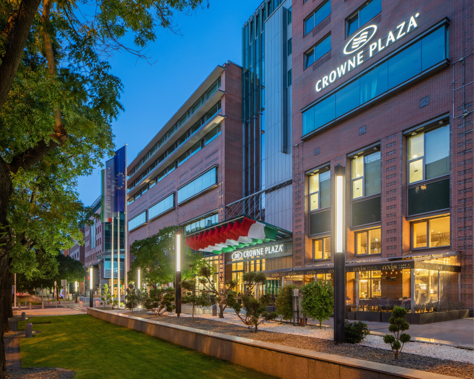 Crowne Plaza Budapest by IHG