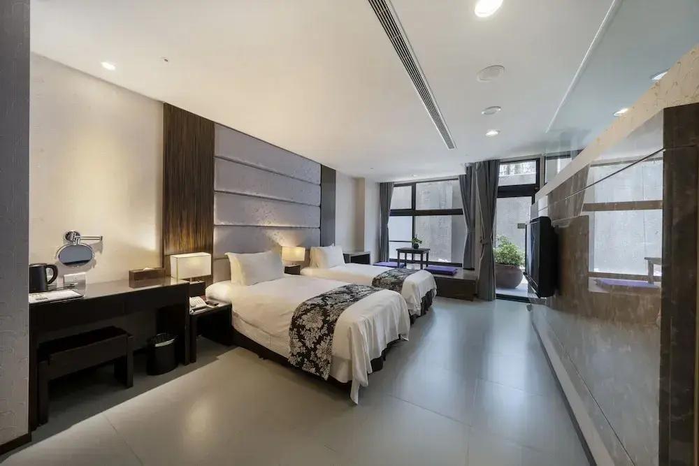 Standard Double room with balcony (twin beds)