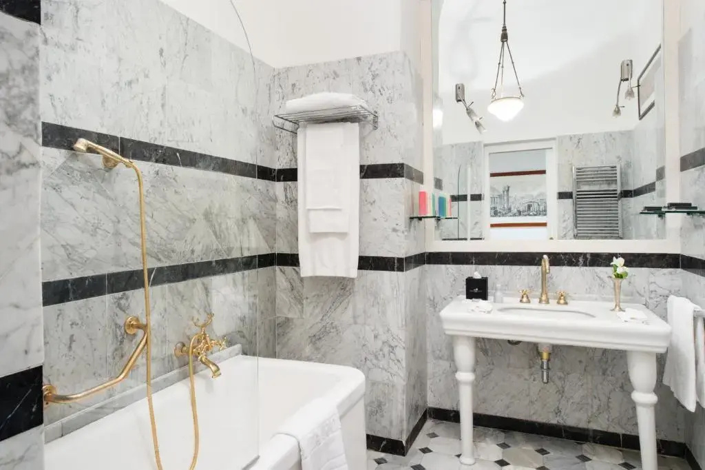 Grand Plaza Hotel - Chambres