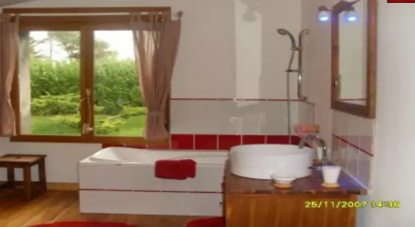 Voir la photo 2 — La Maison Aux Fleurs