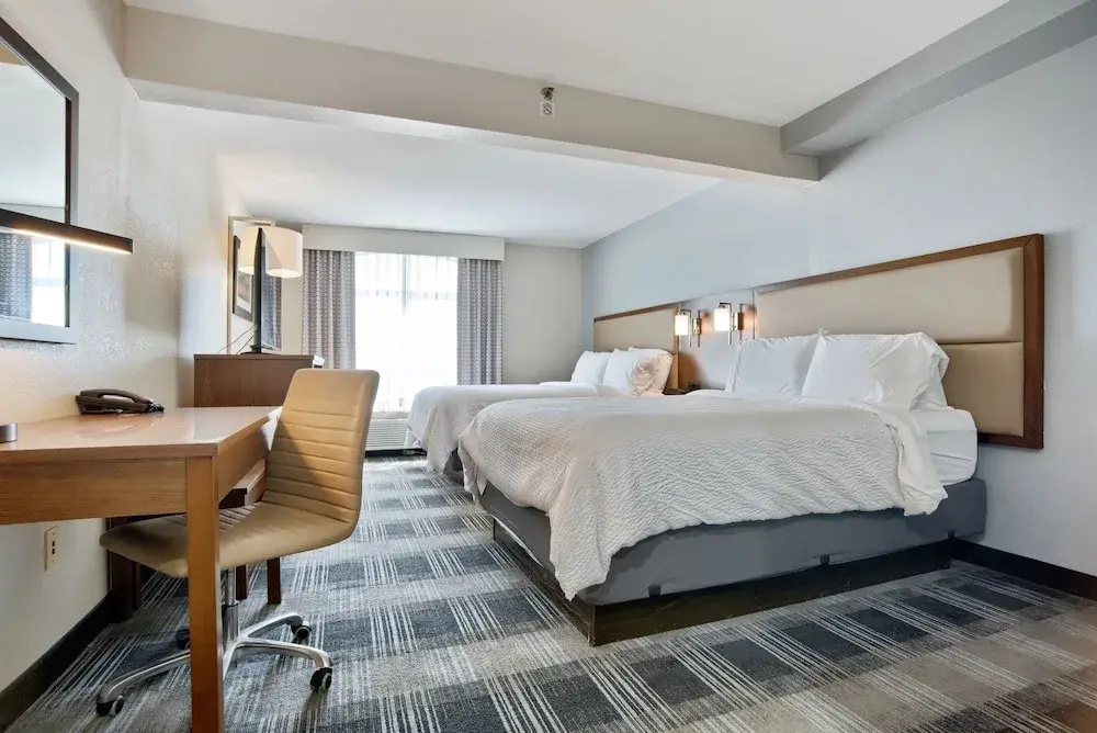 Quadruple Suite