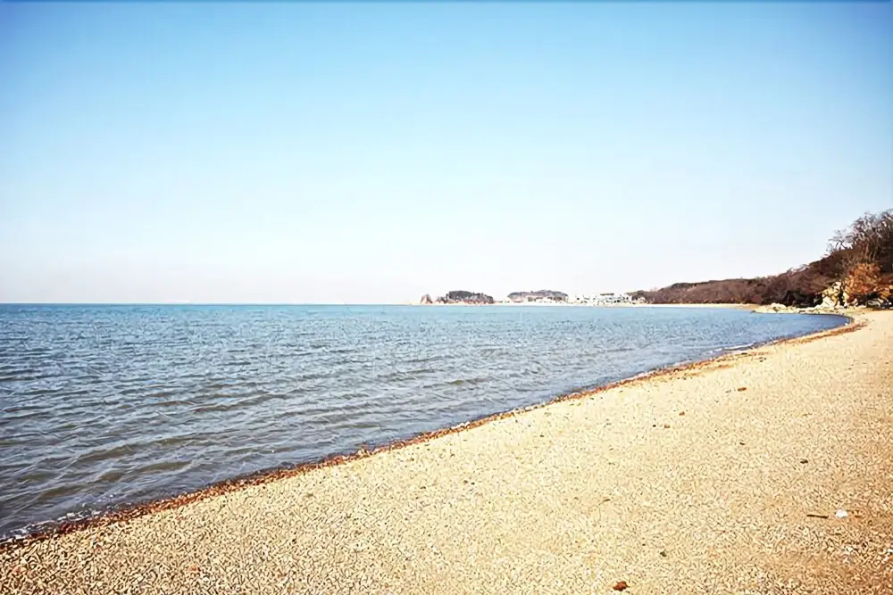 Beach & Waterfront