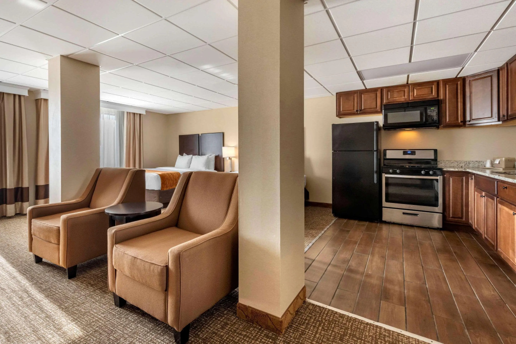 Lobby & Reception